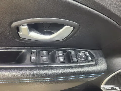 Renault SM3