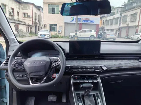 Baojun RS-3