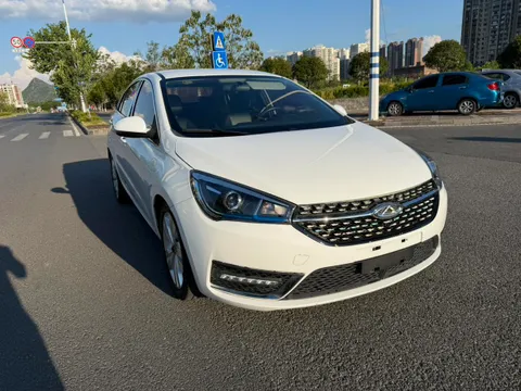 Chery Arrizo 5