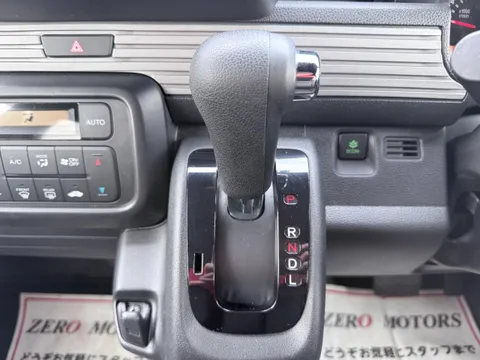 Honda N-VAN Plus Style