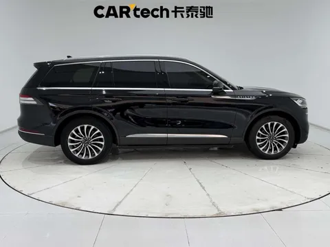 Lincoln Aviator
