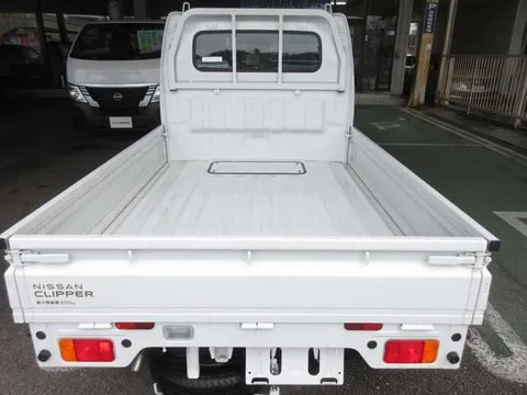 Nissan Clipper Truck