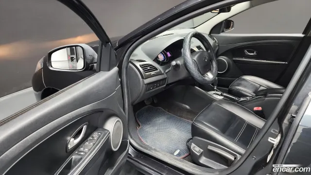 Renault SM3