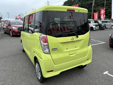 Nissan Dayz Roox