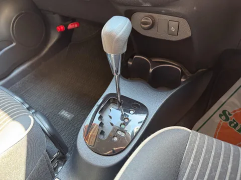 Toyota Yaris (Vitz)