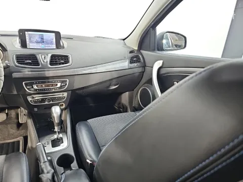 Renault SM3