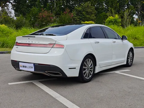 Lincoln MKZ