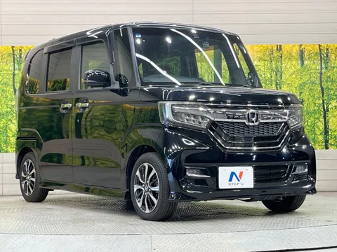 Honda N-BOX Custom