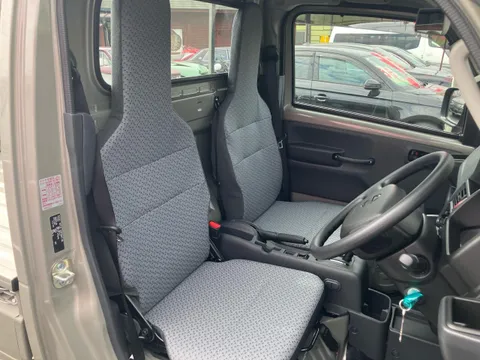 Nissan Clipper Truck