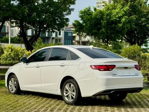 Geely Emgrand GL