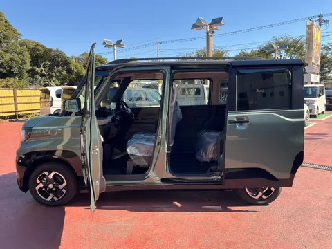Mitsubishi Delica Mini