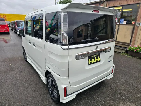 Suzuki Spacia Custom