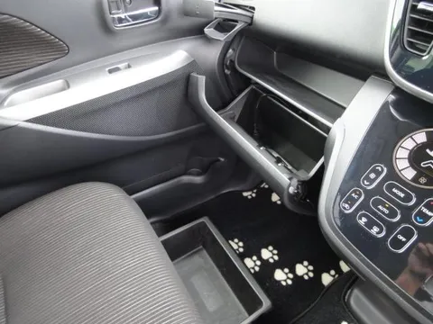 Mitsubishi eK Space Custom