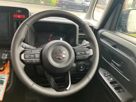 Suzuki Spacia