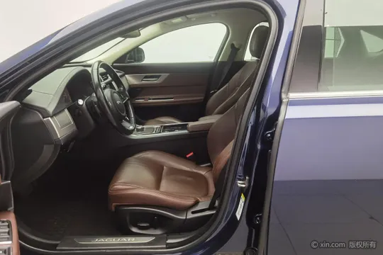 Jaguar XFL