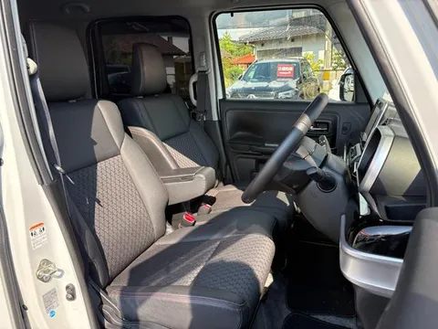 Suzuki Spacia Custom