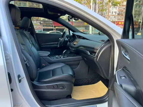 Cadillac XT4
