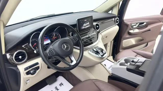 Mercedes-Benz V-Class
