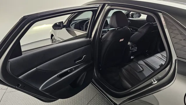 Hyundai Elantra (Avante)