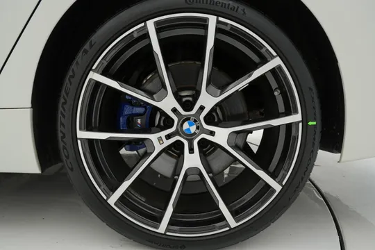 BMW BMW