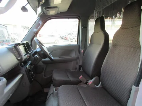 Nissan Clipper