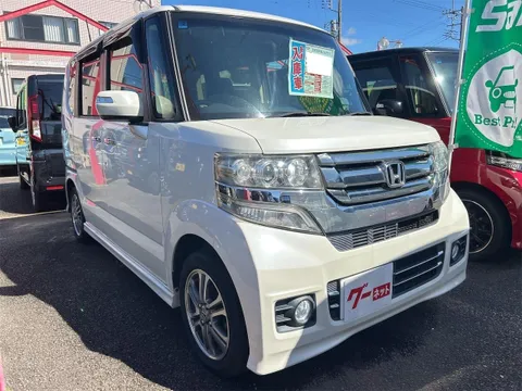 Honda N-BOX Custom