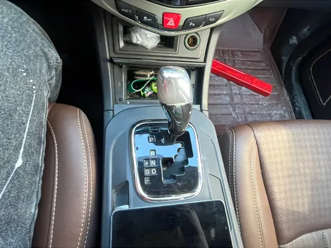 BYD S7
