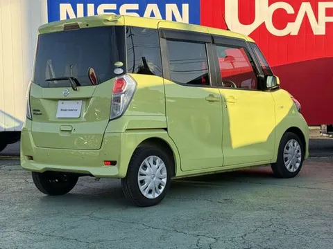 Nissan Dayz Roox
