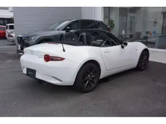 Mazda MX-5 (Roadster)