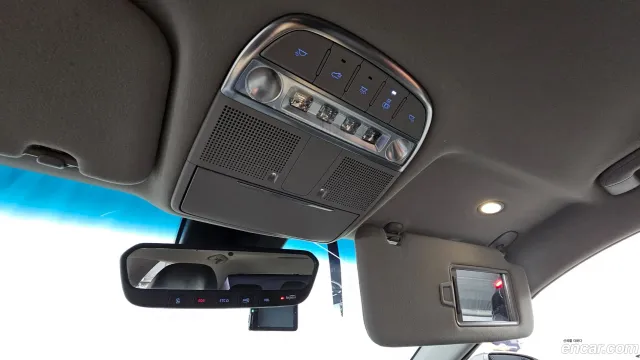 Genesis G90 (EQ900)