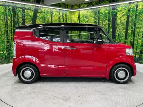 Honda N-BOX Slash