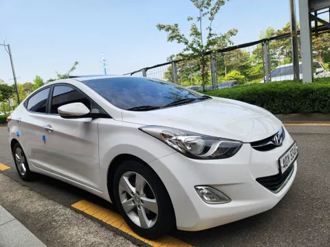 Hyundai Elantra (Avante)