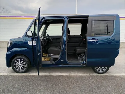 Toyota Pixis Mega