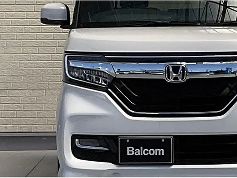 Honda N-BOX Custom