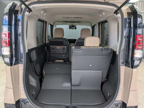 Mitsubishi Delica Mini