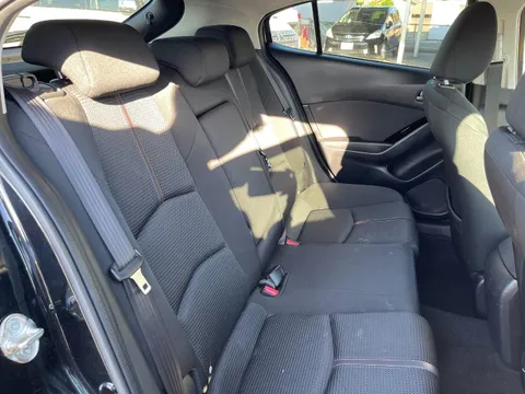 Mazda Axela Sport