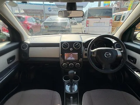 Mazda Verisa