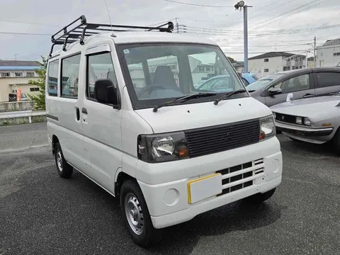 Mitsubishi Minicab Van