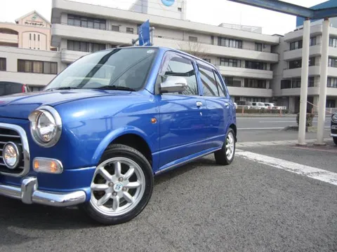 Daihatsu Mira Gino
