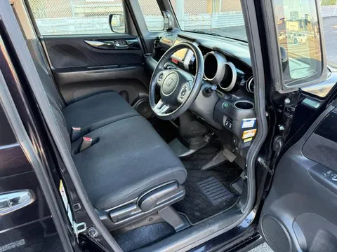 Honda N-BOX Plus Custom