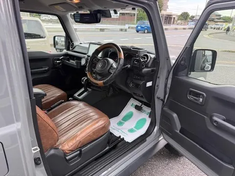 Suzuki Jimny Sierra
