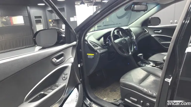 Hyundai Grand Santa Fe (Maxcruz)