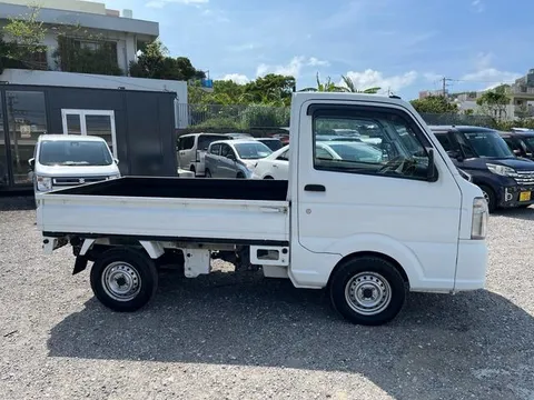 Nissan Clipper Truck