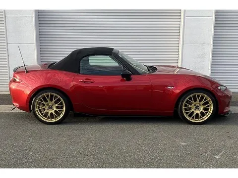Mazda MX-5 (Roadster)
