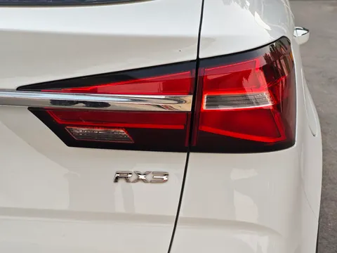 Roewe RX3