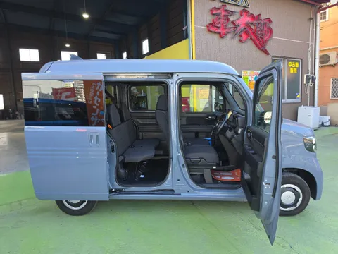 Honda N-VAN Plus Style