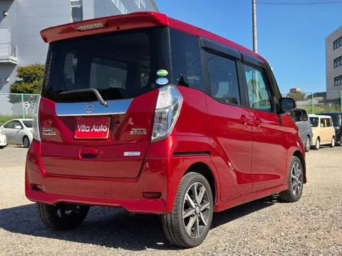 Nissan Dayz Roox