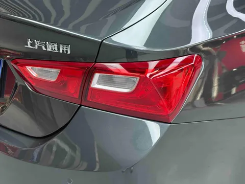 Chevrolet Malibu XL