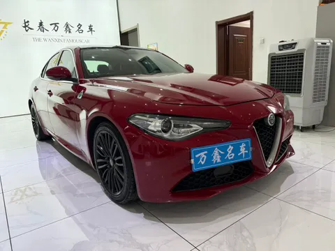 Alfa Romeo Giulia