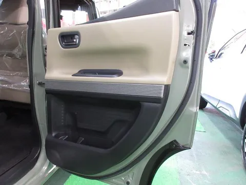 Honda N-BOX Slash